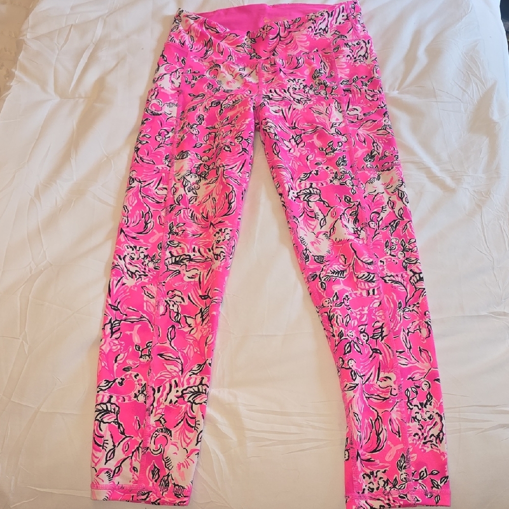NWOT Lilly Pulitzer Weekender Mid High Rise Luxletic Leggings in Purrposefully
